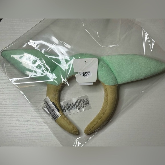 Grogu Ear Headband for Adults – Star Wars: The Mandalorian - Picture 5 of 5